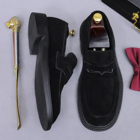 Men's Cow Suede Leather Loafers Slip-on Round Toe British Style Casual Business Dress Shoes Breathable Moccasins With Rubber Sole