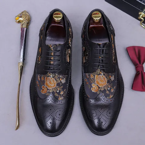 Chaussures Brogue Unisexes en Cuir de Vachette Véritable Vintage Broderie Florale Wingtip Chaussures Formelles
