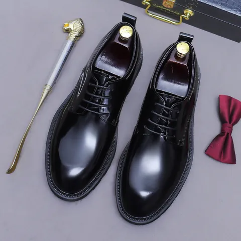 Scarpe Derby da Uomo in Pelle di Vacchetta Primo Strato Stile Britannico Finitura Lucida Business Matrimonio Scarpe Suola in Gomma