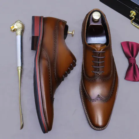 Men's Genuine Leather Brogue Oxford Shoes Classic Wingtip Carved Business Formal Dress Shoes Brown Black Lace-up Wedding Shoes