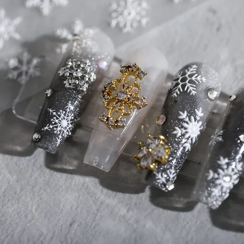 5D Weiße Schneeflocke Nagelkunst Aufkleber Geprägt Selbstklebend Winter 3D Nagel Decals Für Weihnachten DIY Maniküre Damen