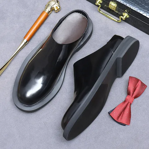 Mule da Uomo in Pelle di Vacchetta Lucida Business Casual Punta Arrotondata Ciabatte Senza Schienale Comodi Mocassini Retro Scarpe