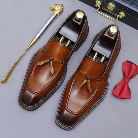 Mocassini da Uomo in Pelle di Vacchetta con Nappe Sfumati a Mano Punta Quadrata Scarpe Stringate Business Gentiluomo Nozze
