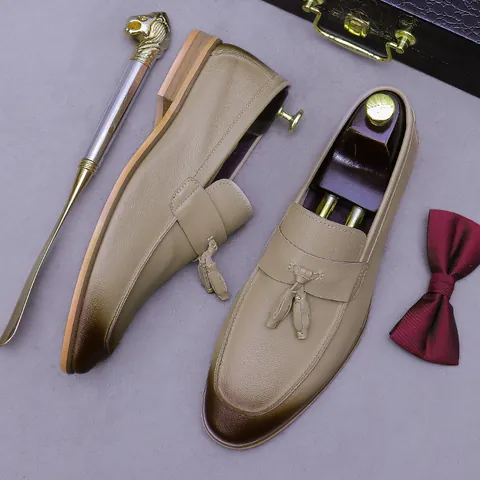 Men's Genuine Cowhide Leather Tassel Loafers British Style Retro Business Casual Slip-on Shoes Burnished Toe Dress Shoes