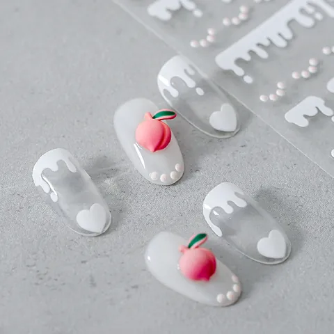 Autocollants d'Art d'Ongle en Relief 3D Motif Pêche Crémeuse Rose Blanc Cœur Décalcomanies d'Ongles Auto-Adhésives pour Femmes Décoration Manucure DIY