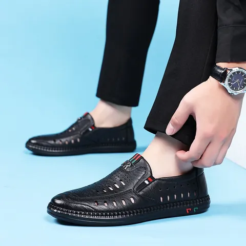Herren Ausgehöhlte Atmungsaktive Rindleder Slipper Weiche Sohle Slip On Sandalen Mit Gestreiftem Gurtband Für Sommer Freizeitschuhe