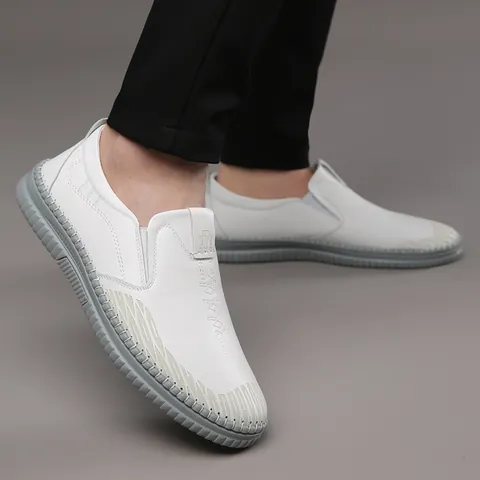 Men's Casual Leather Loafers Slip-on Driving Shoes Non-slip Soft Sole Breathable Moccasins Business Office Flat Shoes