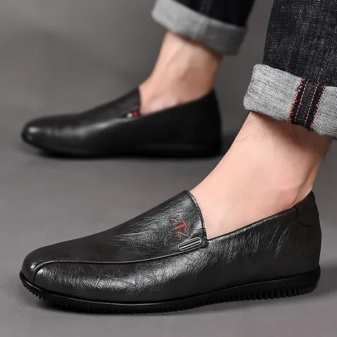 Men's Casual Cowhide Leather Loafers Slip-on Driving Shoes Soft Sole Breathable Anti-slip Business Casual Moccasins Shoes