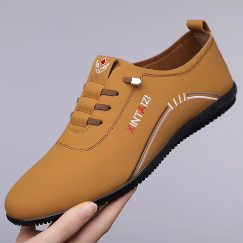 Men Casual Loafers Breathable Slip On Driving Shoes Lightweight Soft Sole Leather Flat Shoes For Daily Work Travel