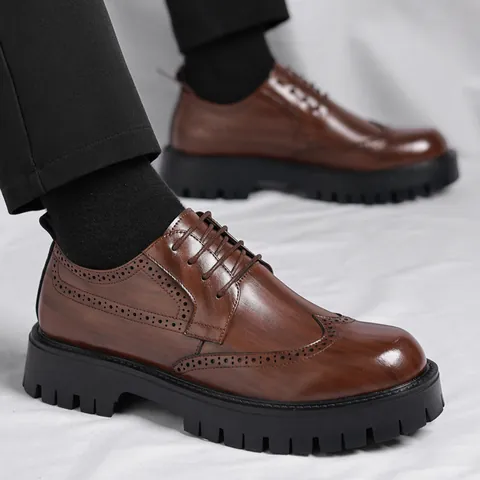 Zapatos Brogue de Cuero de Vaca para Hombre Estilo Británico Wingtip Perforado Derby Plataforma Boda Negocios Zapatos de Vestir