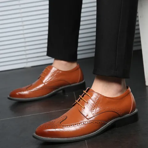 Men's Brogue Dress Shoes Microfiber Leather Pointed Toe Lace Up British Style Business Formal Wedding Shoes For Men