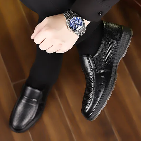 Men's First Layer Cowhide Leather Business Shoes British Style Slip-On Soft Sole Non-Slip Warm Plush Lining Loafers For Men