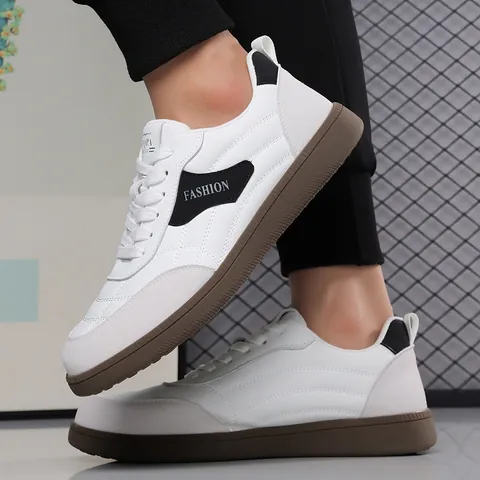 Men's Fashion Casual Board Shoes Trendy Retro Sneakers Lightweight Non-slip Outdoor Low-top Skate Shoes Microfiber Leather