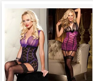 Camicia da Notte Sexy da Donna in Pizzo e Rete Patchwork Viola e Nero Scollo a V Profondo Fiocco Set di Lingerie Con Calze