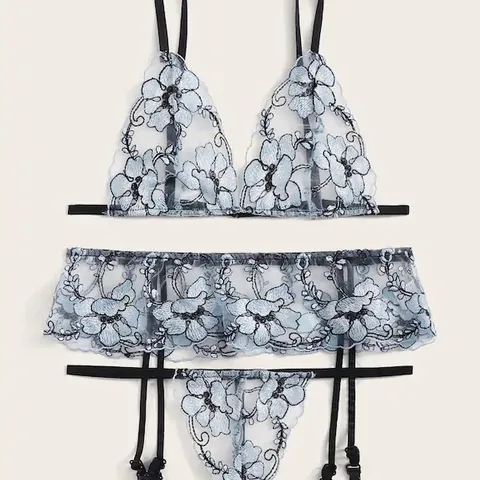 Ensemble de Lingerie Sexy en Dentelle Brodée pour Femmes Soutien-gorge en Maille Florale Porte-jarretelles String