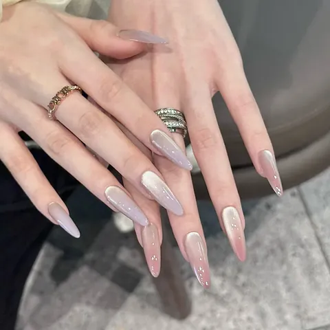 Lange Stiletto Mandel Künstliche Nägel Rosa Weiß Farbverlauf Katzenauge Feiner Glitzer Sterne ABS-Harz Falsche Nägel Für Damen