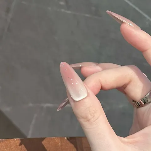 Lange Stiletto Mandel Künstliche Nägel Rosa Weiß Farbverlauf Katzenauge Feiner Glitzer Sterne ABS-Harz Falsche Nägel Für Damen
