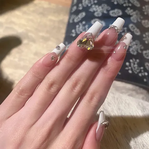 Uñas Postizas Francesas de Punta Blanca Corazón Diamantes Rosa Nude Bailarina Larga Uñas Artificiales Para Mujer Lujo