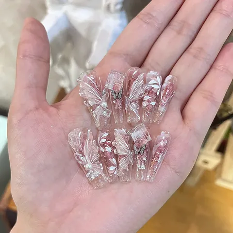 Luxus Rosa Farbverlauf Künstliche Fingernägel Mit 3D Schmetterling Strass Künstliche Perle Dekoration ABS Harz Lange Coffin Falsche Nägel