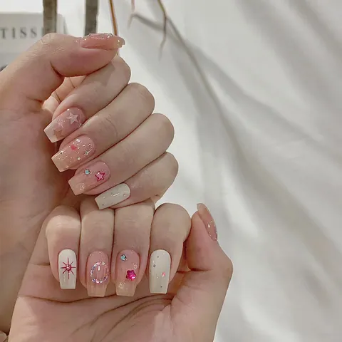 Set di Unghie Finte Fatte a Mano Stella Cuore Glitter Strass Rosa Nudo Bianco Forma Ballerina Media Con Strumenti Per Donna