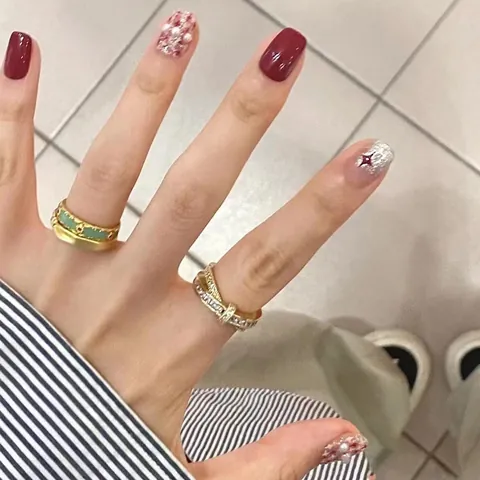Handmade Press-on Nails Wine Red Star Pearl Square Round Removable ABS Resin Artificial Nails For Women Daily Manicure