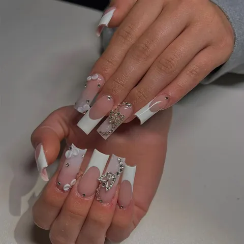 French Long Square Press On Nails With 3D Silver Butterfly Rhinestone And White Flower Elegant Nude Fake Nails For Women