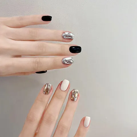 Handgefertigte Künstliche Nägel Zum Aufkleben Schwarz Weiß Herz Design 3D Strass Glitzer Falsche Nägel Für Damen