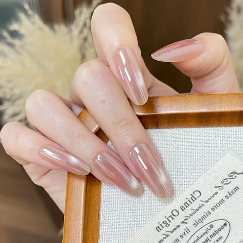 Unghie Finte Artigianali Sfumate Blush in Resina ABS Rosa Nude Forma a Mandorla Ovale Brillanti per Donna Festa
