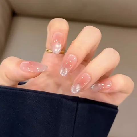 Glossy Ice Translucent Cat Eye Press On Nails Almond Shape Pink Gradient Artificial Fingernails Nude Pink False Nails For Women Daily Manicure