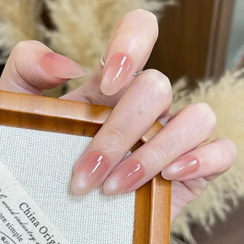 Handgefertigte Katzenauge Künstliche Nägel Pfirsichrosa Verlauf Wiederverwendbare Falsche Nägel Kurz Oval Blush Stil Nagelkunst Set