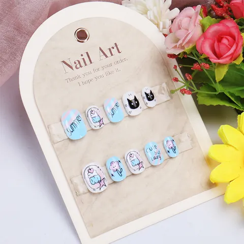 Faux Ongles à Presser pour Enfants Motif Chat Dessin Animé et Fleur Ongles Courts Ronds Manucure DIY pour Filles Cadeau
