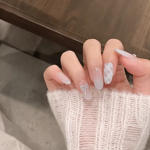 Uñas Postizas Hechas a Mano Ojo de Gato Degradado Azul Claro Con Lazo 3D Diseño Cuadros Diamante de Imitación Almendra Larga Kit