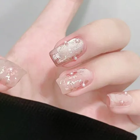 Lussuose Unghie Finte Fatte a Mano Occhio di Gatto Con Künstliche Perle e Motivo Floreale Rosa Nude Unghie a Mandorla per Donna Festa Elegante Manicure