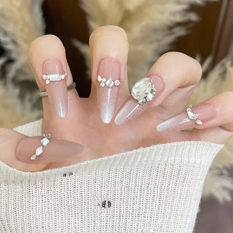 Unghie Finte a Pressione Occhio di Gatto Fatte a Mano Elegante Sfumato Rosa Nudo Forma a Mandorla Lunga Unghie Finte Lusso Strass Set Manicure Riutilizzabile per Donna
