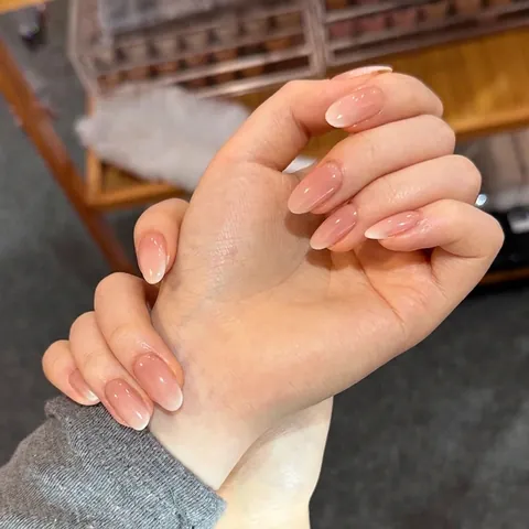 Simple Nude Pink Gradient Short Oval Press On Nails Reusable ABS Resin Fake Nails For Women Daily Nail Art Decoration