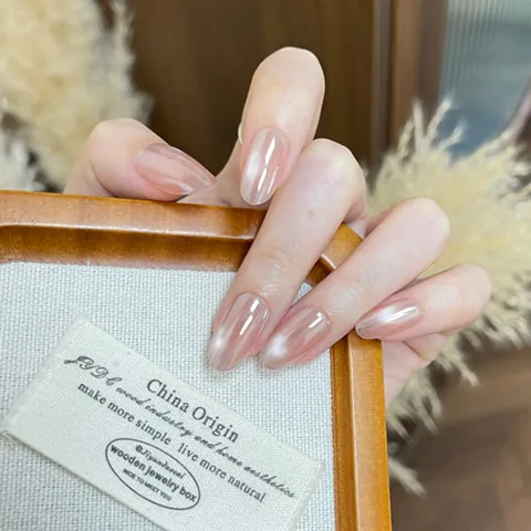 Unghie Finte Autoadesive Rosa Nudo Effetto Occhio di Gatto Ovale Corto Sfumate per Donna Set Manicure Fai da Te Quotidiano