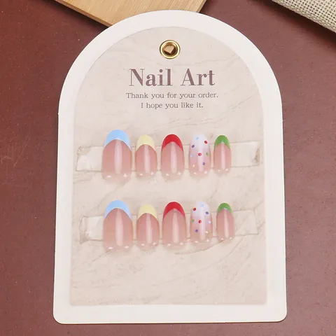 Handgefertigte Bunte Französische Spitzen Polka Dot Aufdrucknägel Kurze Ovale ABS-Harz Glänzende Wiederverwendbare Faux Ongles Damen Maniküre