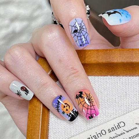 Uñas Postizas Halloween Dibujos Animados Murciélago Calabaza Telaraña Fantasma Diseño Multicolor Brillante Resina Ecológica Para Mujer Decoración Fiesta