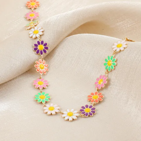 Colorful Enamel Daisy Flower Necklace Alloy Drip Oil Choker Simple Clavicle Chain Fashion Commuter Jewelry For Women