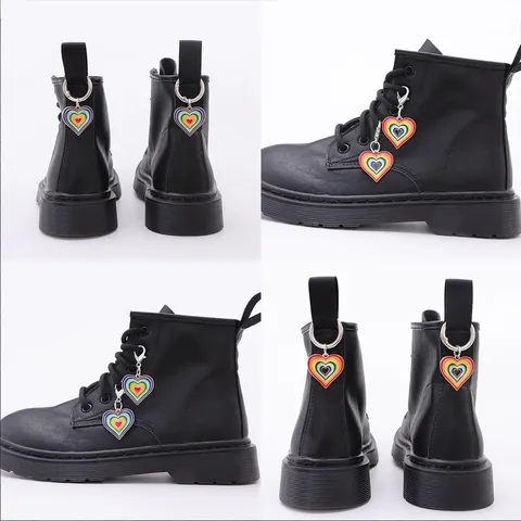 Hebillas de Zapato de Corazón de Arcoíris para Botas Martin Coloridas de Metal con Colgante de Corazón Decoración para Bolsos Llaveros