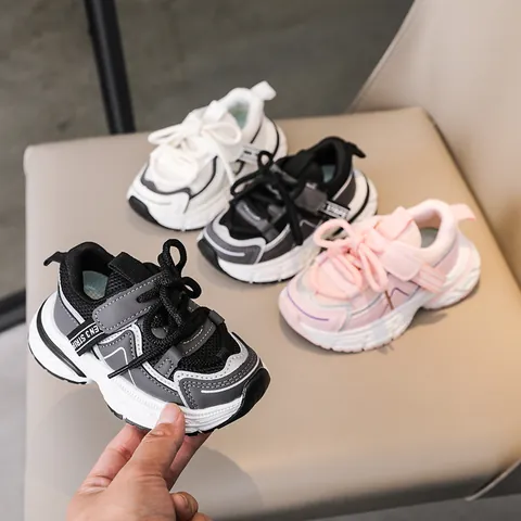 Scarpe Sportive per Bambini Traspiranti in Mesh Pelle PU Scarpe da Corsa Ragazzi Ragazze Suola Morbida Casual Fashion Dad Shoes