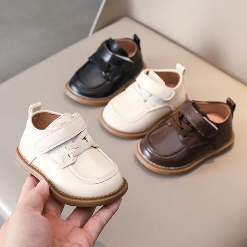 Scarpe in Pelle PU per Bambini Stile Britannico Antiscivolo Suola Morbida Mocassini Con Chiusura a Strappo per Ragazzi Ragazze Scarpe da Divisa