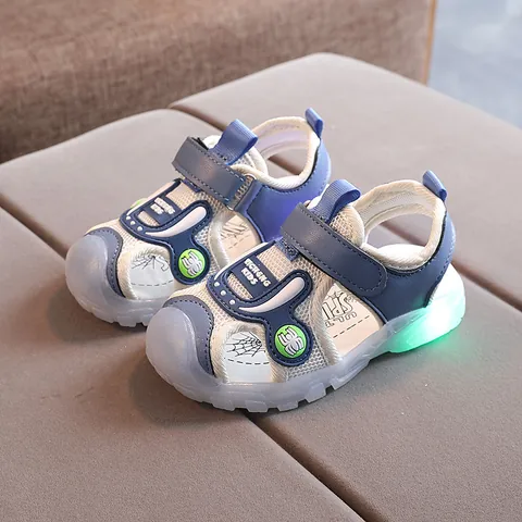 Kinder LED Leuchtende Sportsandalen Atmungsaktives Mesh Klettverschluss Zehenschutz Strandschuhe Für Jungen Mädchen