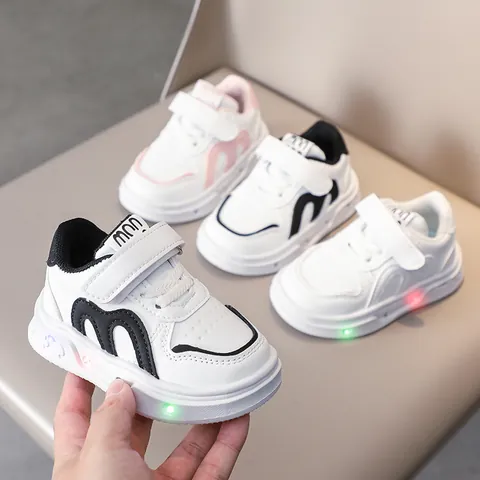 Sneaker a LED per Bambini Ragazzi Ragazze Casual Traspiranti Antiscivolo Chiusura a Strappo Scarpe da Skate Luminose