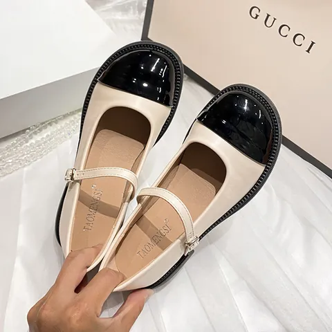 Women Mary Jane Shoes Vintage Lolita Style Two Tone Patent Leather Round Toe Buckle Low Heel Daily Dress Shoes