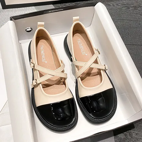 Chaussures Mary Jane Rétro pour Femmes Patchwork Double Bride Croisée Talon Bloc Bout Rond Ballerines Élégantes
