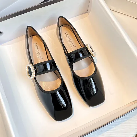 Women's Vintage Square Toe Patent Leather Mary Jane Flats Elegant Pearl Buckle Decorative Casual Slip-On Walking Shoes Black