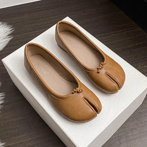 Women Split Toe Tabi Flats Sheepskin Metallic Mirror Ballet Shoes Casual Slip On Comfortable Dress Flat Shoes For Lady