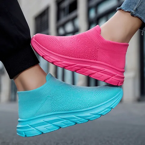 Baskets Chaussettes Décontractées Femmes Hommes Respirantes Maille Flyknit Chaussures de Course Légères Slip On Chaussures de Marche Sport Unisexe