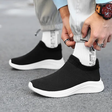 Dames Heren Winter Warme Instapsneakers Fleece Gevoerd Fly Knit Mesh Ademend Dikke Zool Outdoor Wandelen Casual Schoenen